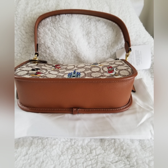 🎀NWT Authentic Disney X Coach Swinger Signature Textile Jacquard Mickey Mouse💖 - Picture 10 of 16